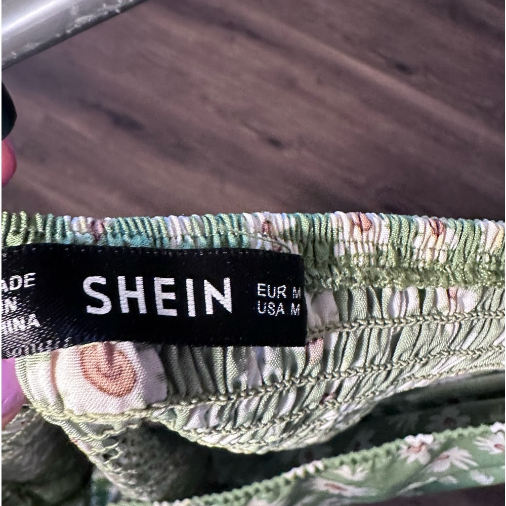 Summer green floral print with super cute sleeves very light and fresh size m - Picture 7 of 7